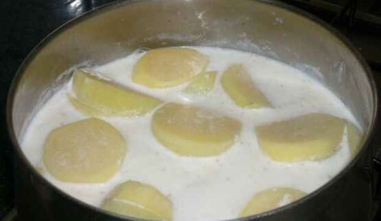 картофель в духовке под соусом