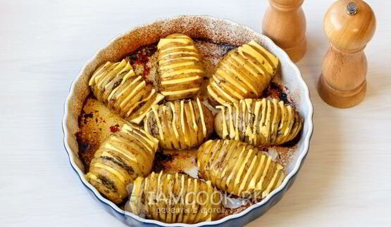 картошка-гармошка с сыром в духовке
