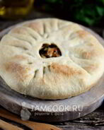 Картошка с курицей в тесте в духовке