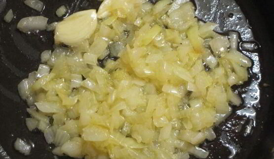 красный рис с креветочным кремом