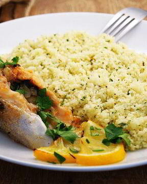 Кускус с запеченной форелью