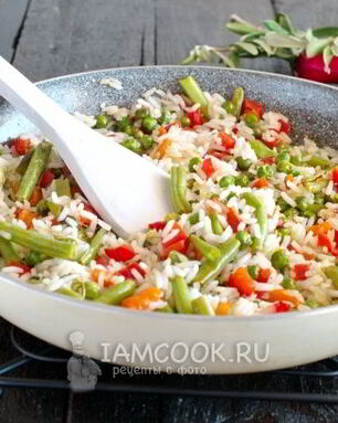 Постный рис с овощами