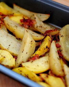 Пряный картофель с беконом