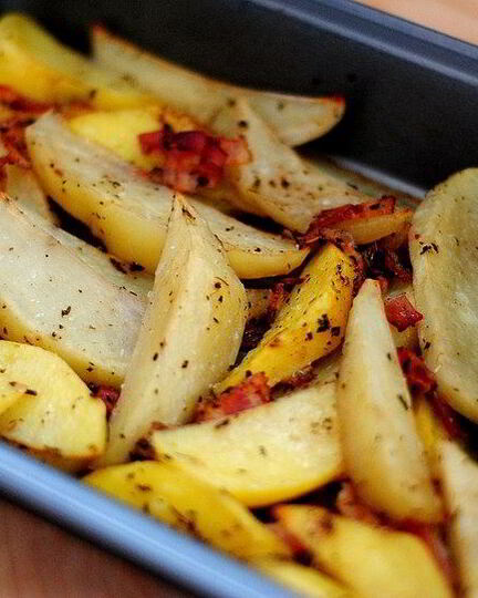 Рецепт пряного картофеля с беконома