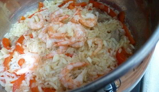 рис с креветками по-креольски