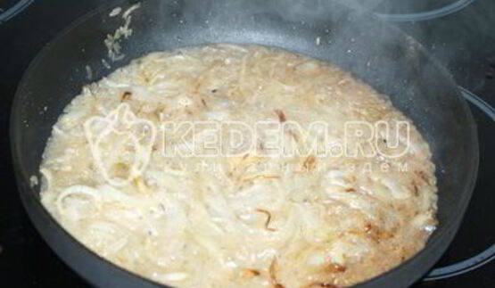 рис с овощами и соевым соусом