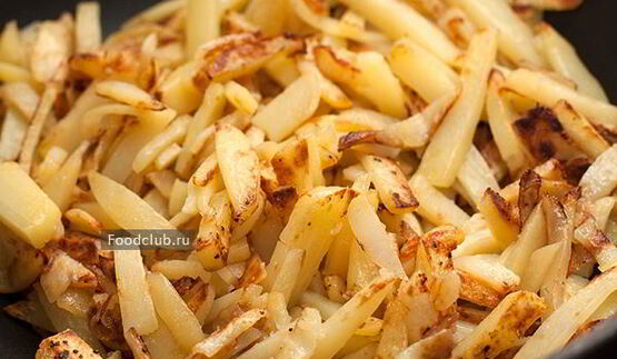 жареная картошка с лисичками