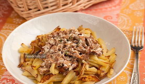 жареная картошка с лисичками
