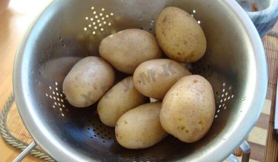 жаренный картофель с перцем и солью сянцзань цзяоянь сяо тудоу