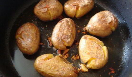 жаренный картофель с перцем и солью сянцзань цзяоянь сяо тудоу