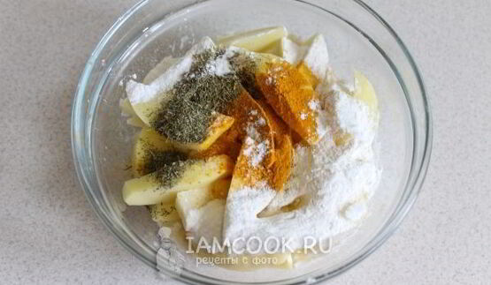жареный картофель в панировке
