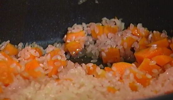 зимний рис с тыквой и кедровыми орехами