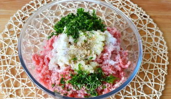 долма со свининой без риса