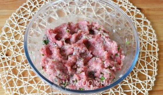 долма со свининой без риса