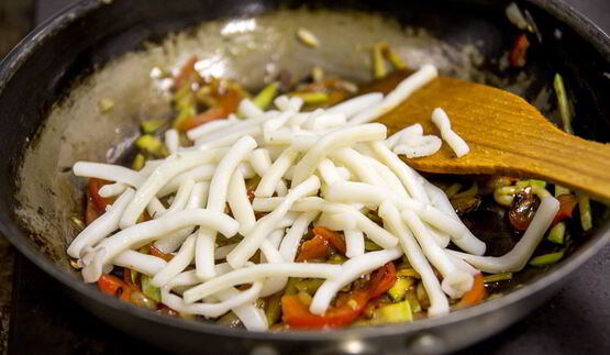 гречневая лапша с кальмарами