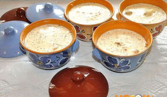 грибы с овощами в горшочках