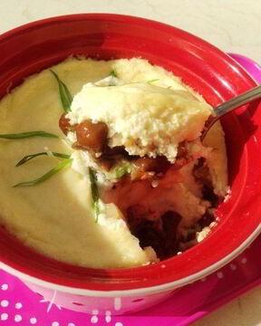 Опята, запеченные в сырном соусе