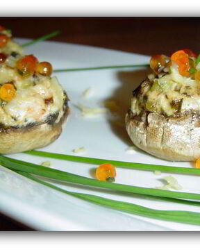 Шампиньоны фаршированные Морское искушение