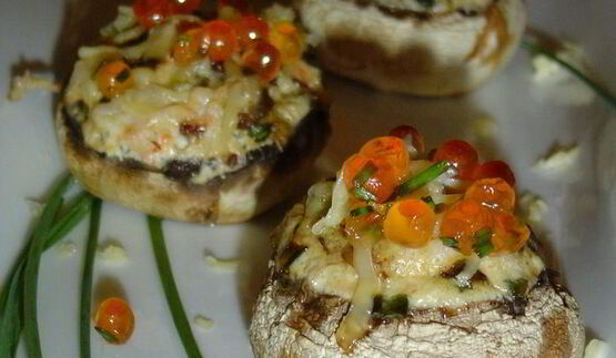шампиньоны фаршированные морское искушение