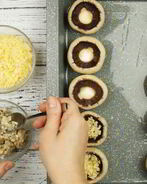 Шампиньоны с перепелиными яйцами