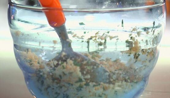 шампиньоны с яйцом и зеленью