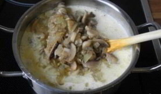 шампиньоны со сливками