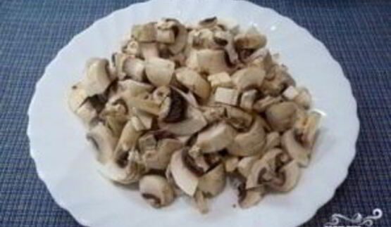 жареные грибы с баклажанами