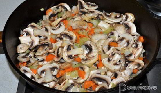 гуляш из кролика с грибами