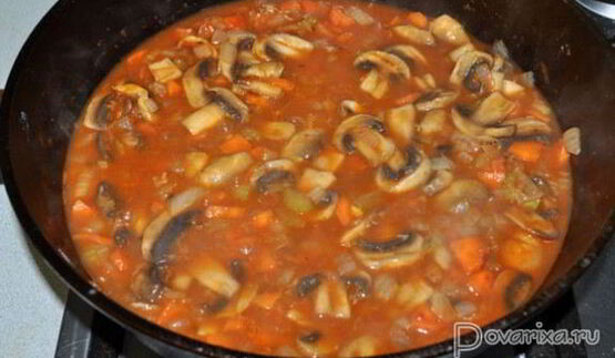 гуляш из кролика с грибами