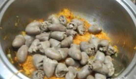 гуляш из куриных сердечек