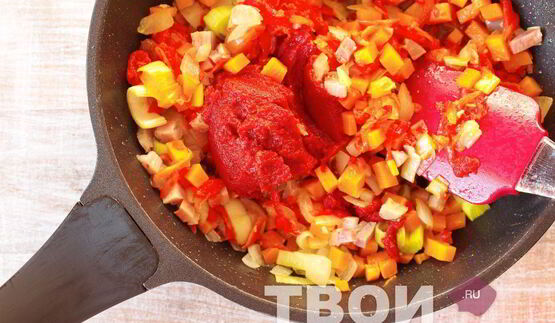 гуляш из курицы с подливкой