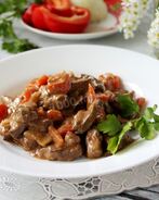 Гуляш из печени с подливкой