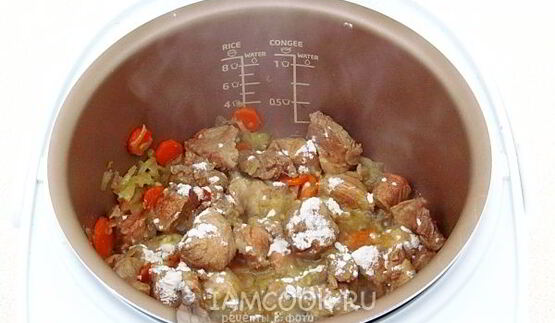 гуляш из свинины по-мадьярски в мультиварке