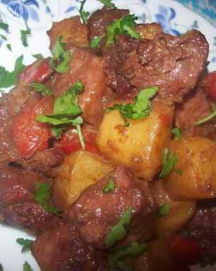 Гуляш по-немецки с перцем