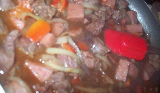 гуляш по-немецки с перцем