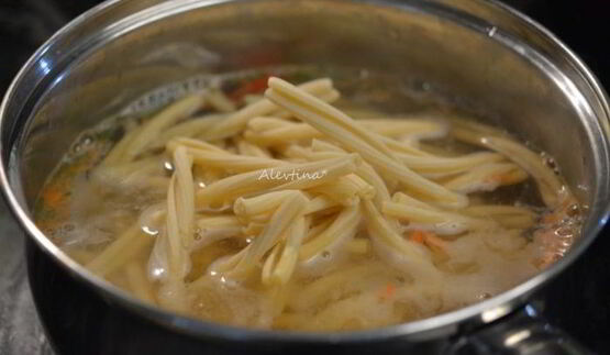 гуляш с пастой