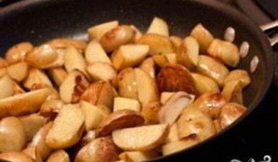 гуляш в горшочках