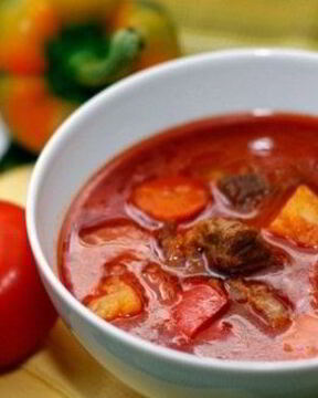 Суп-гуляш из говядины с картофелем по-закарпатски