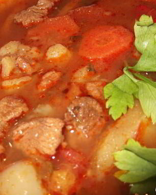 Суп-гуляш по-венгерски