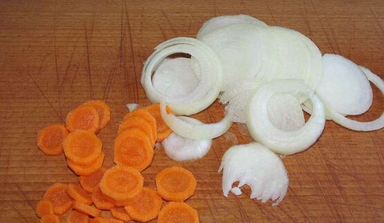 свиной гуляш