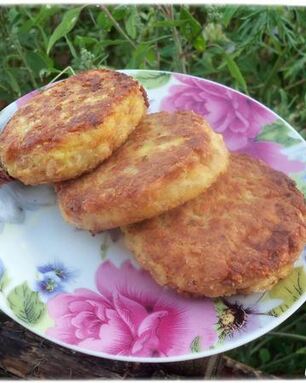 Котлетки из овсянки с кабачком