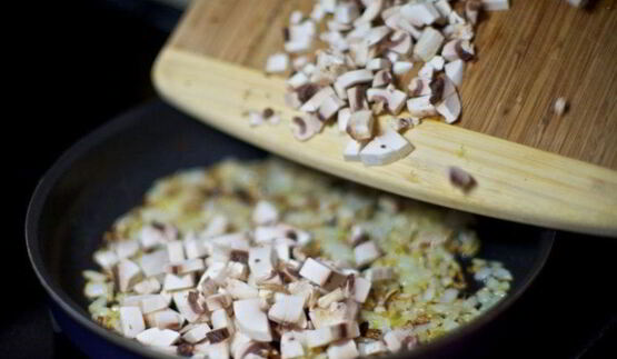 котлеты из говядины с грибами