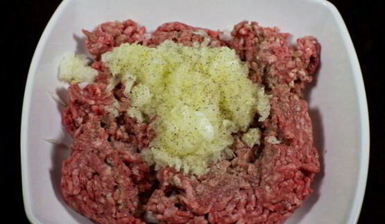 котлеты из говядины с грибами