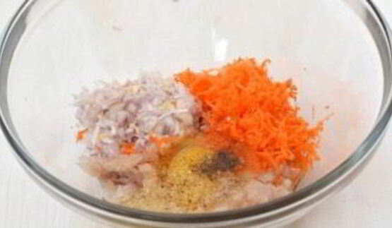 паровые рыбные котлеты в мультиварке