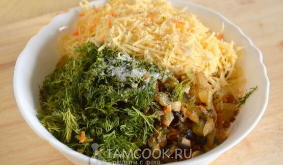 свиные котлеты с начинкой и картофельной корочкой