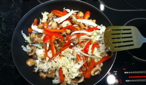 лапша по-сингапурски