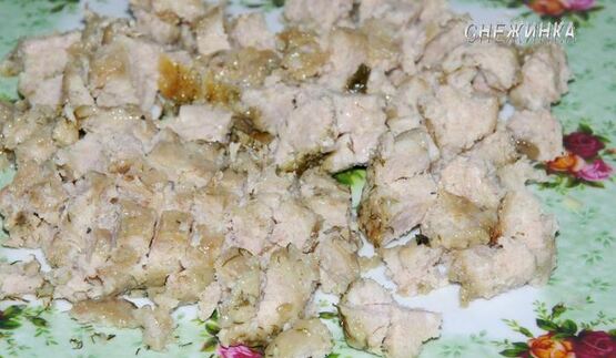 лапша с мясным соусом по-домашнему