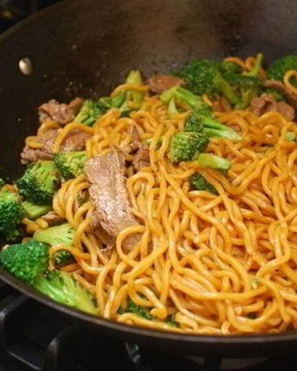 Рецепт лапши с мясом и брокколи