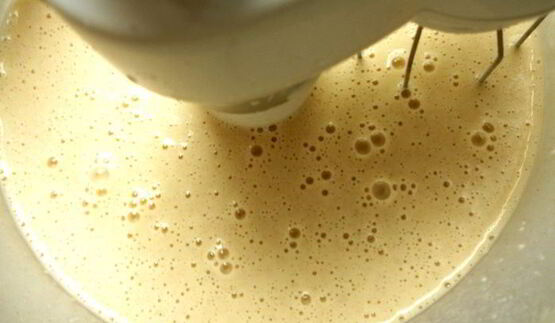 лазанья из ржаных блинчиков с курицей, томатами и базиликом