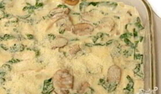лазанья с курицей, грибами и шпинатом